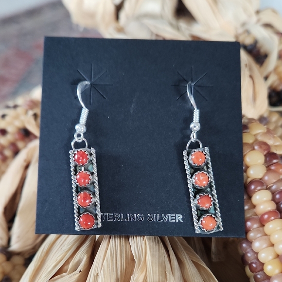 Native American Navajo Jewelry - Beautiful Native American Navajo Coral & Sterling Dangle Earrings ❤️🎁🩶🪸